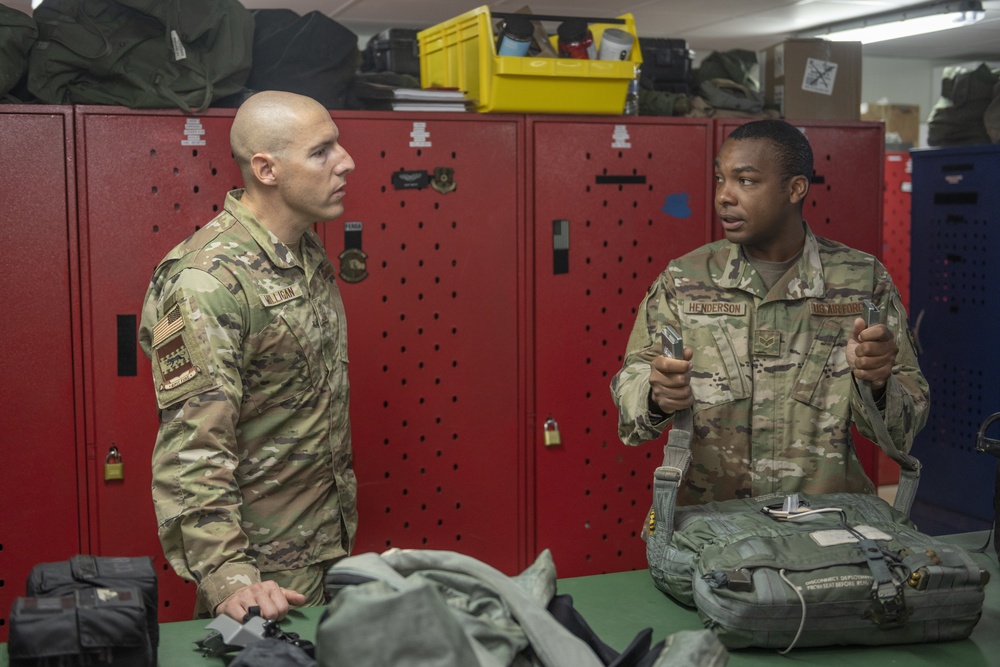 Chief meets with 494th EFS Airmen