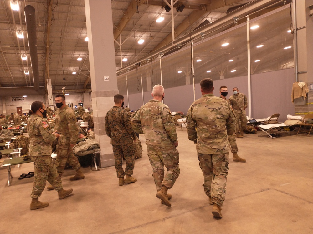 Brig. Gen. Kelliher and Brig. Gen. Prendergast review living arrangements of the 61st Quartermaster Battalion in Baton Rouge, LA.