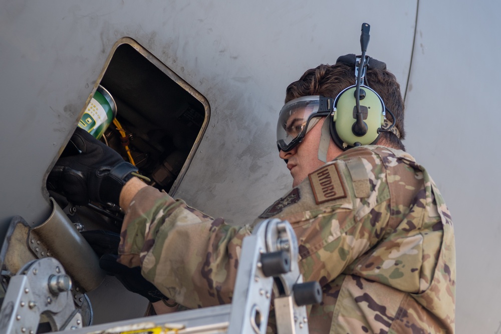 725th AMS Supports Evacuees from Afghanistan at NAVSTA Rota