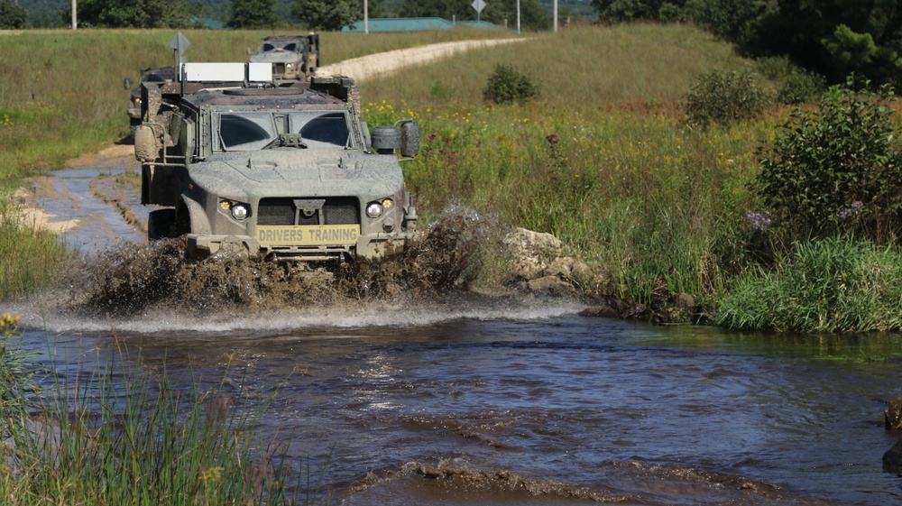 Soldiers navigate with JLTV