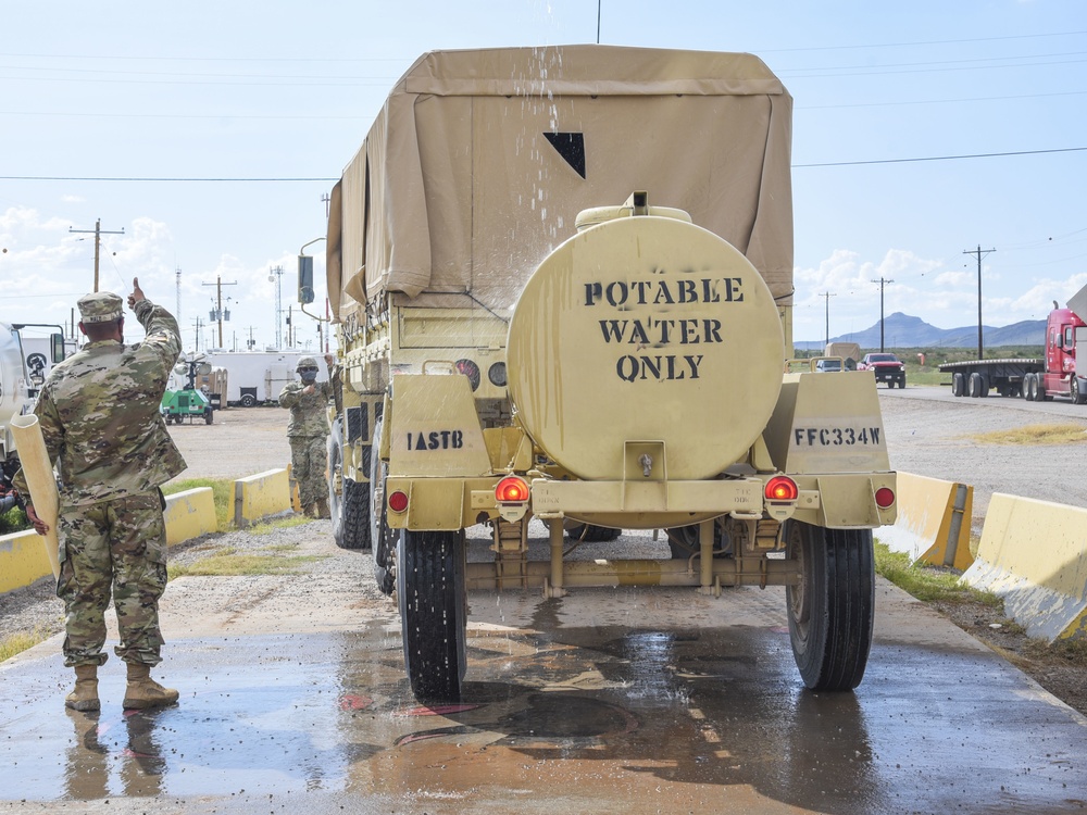 1st Armored Division Sustainment Brigade provides water buffaloes to Fort Bliss’ Doña Ana Complex