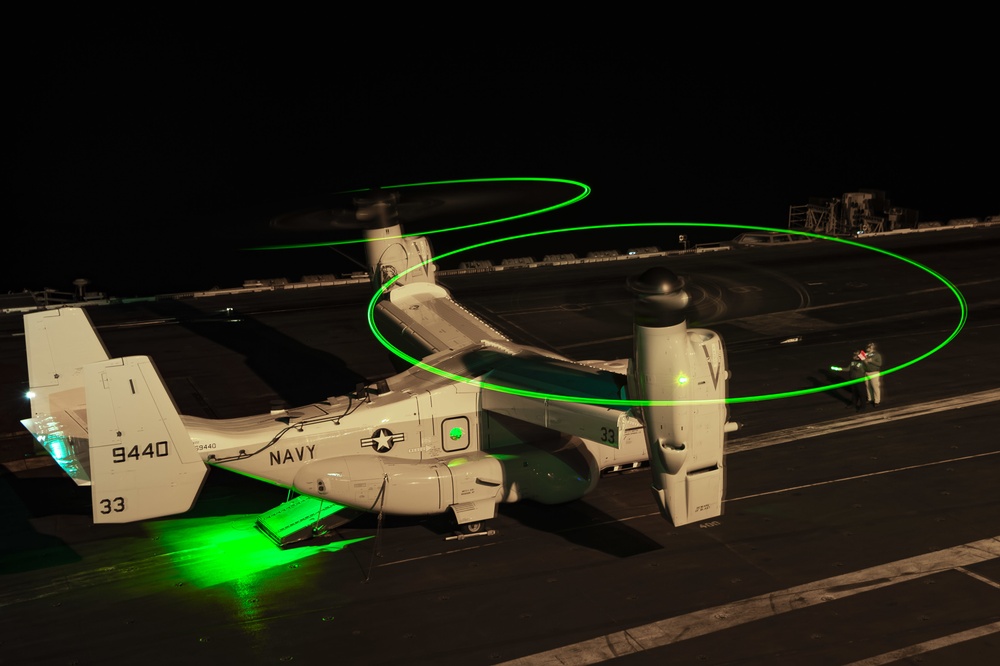 USS Carl Vinson (CVN 70) Conducts Night Time Flight Operations