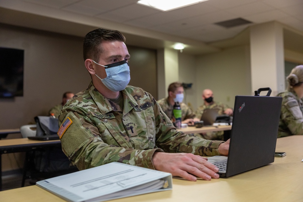 U.S. Army Medical Response Team Helps Idaho Hospital Battle COVID-19