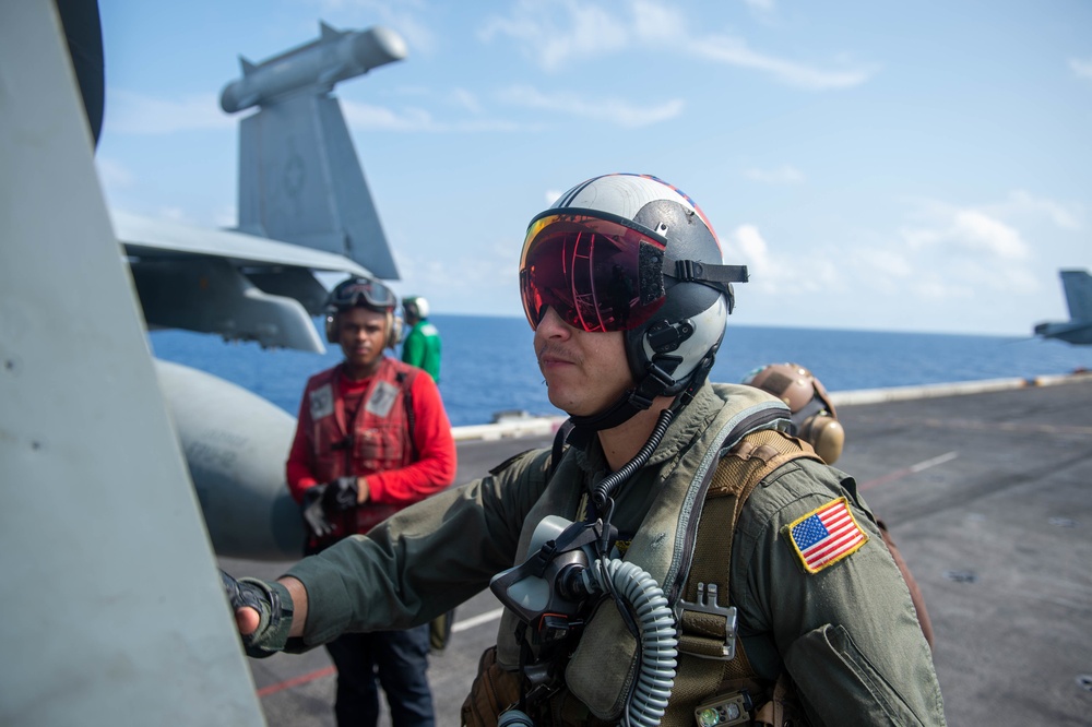 USS Carl Vinson (CVN 70) Conducts Flight Operations in 7th Fleet