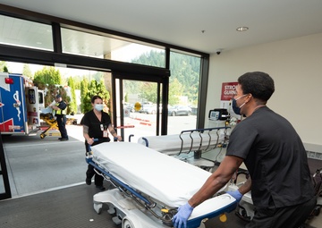 Additional Oregon Guard Members Begin Working in Hospitals