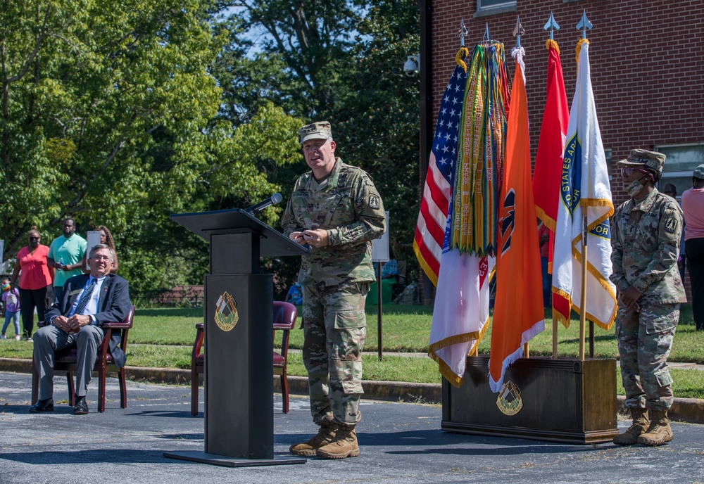 335th Signal Command (Theater) Ready Lightning Soldiers Deploy Overseas