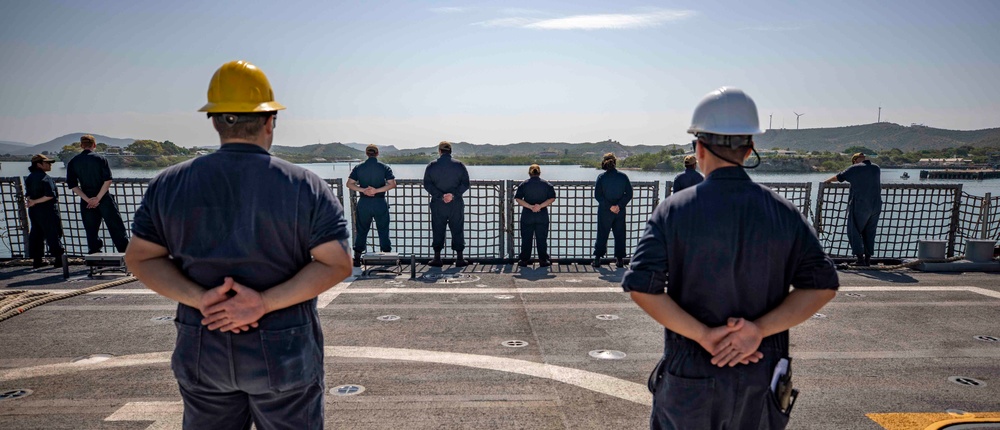 USS Billings Sailors Man the Rails During Sea and Anchor Detail