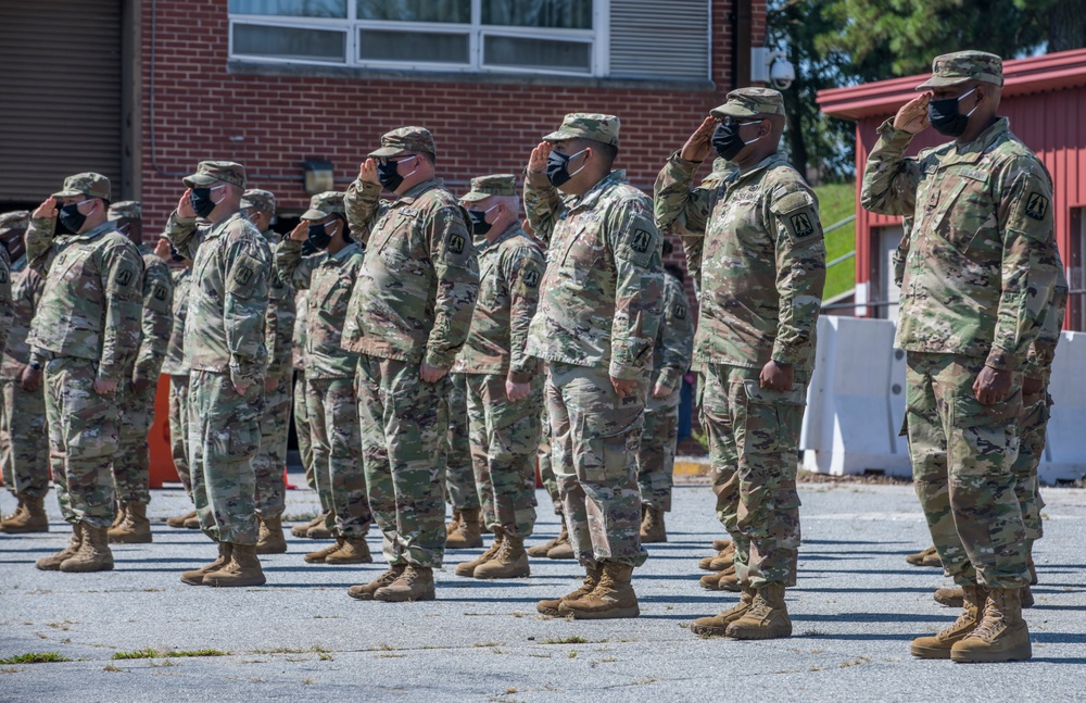 335th Signal Command (Theater) Ready Lightning Soldiers Deploy Overseas