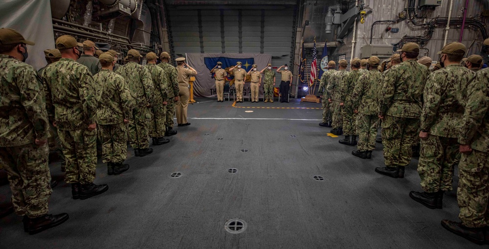 USS Billings Holds Change of Command Ceremony