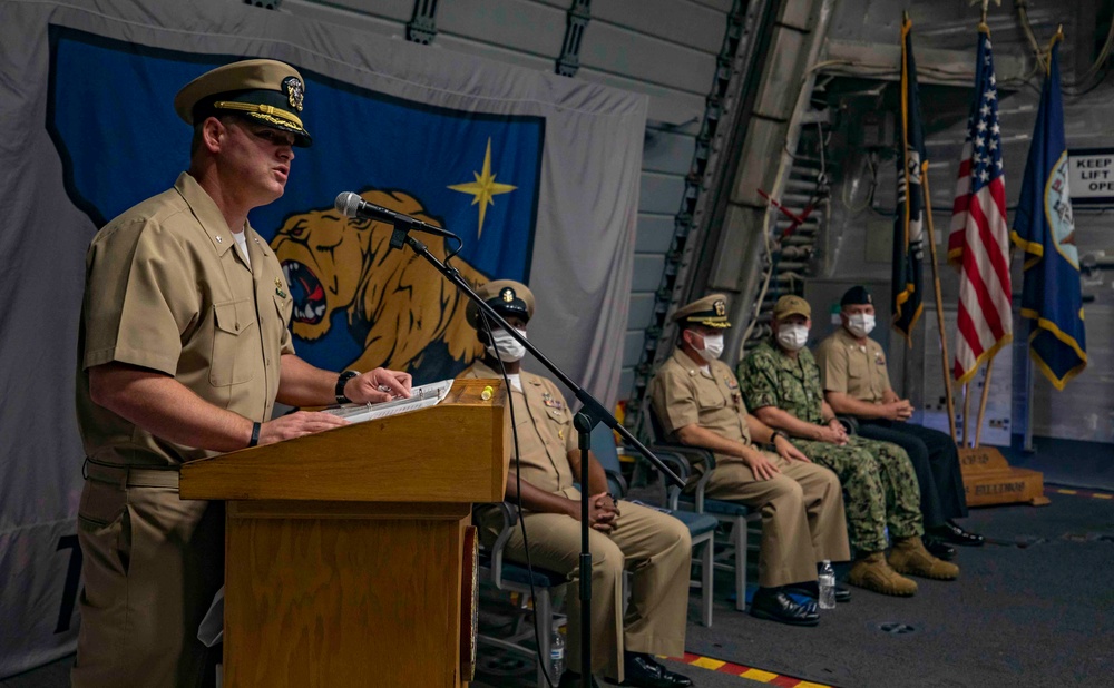 USS Billings' New CO Gives Remarks to Ship's Crew