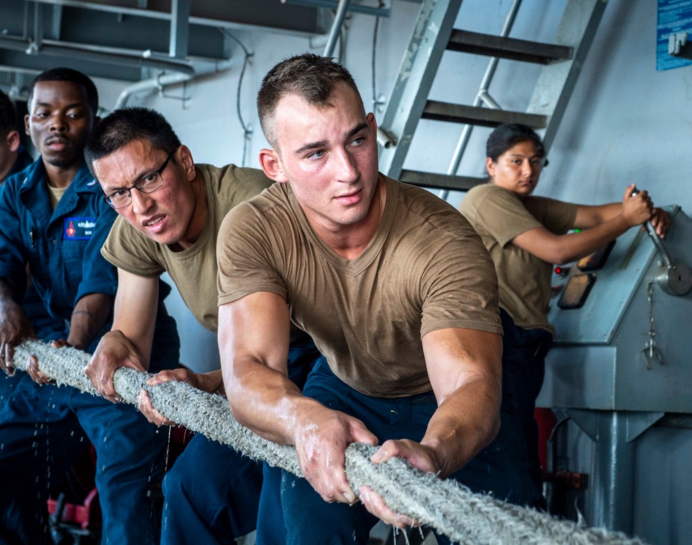 GHWB Pulls Into Naval Station Norfolk