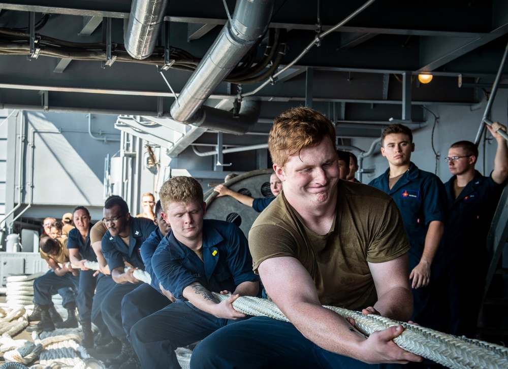 GHWB Pulls Into Naval Station Norfolk