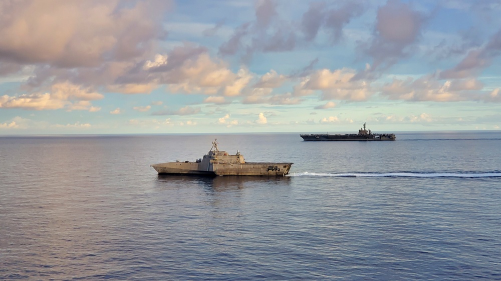 USS Carl Vinson (CVN 70) Transits South China Sea with USS Tulsa (LCS 16)