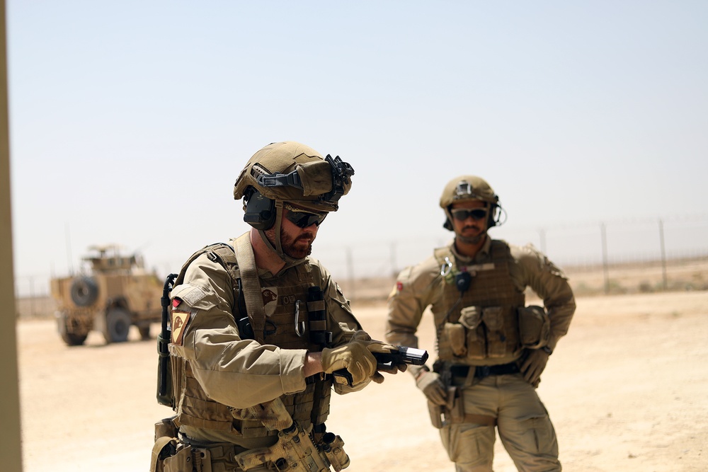 Coalition Forces compete in Polish shooting competition