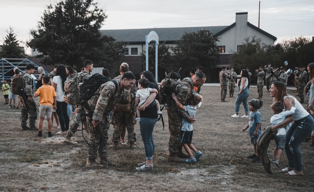 Paratroopers come home from Afghanistan