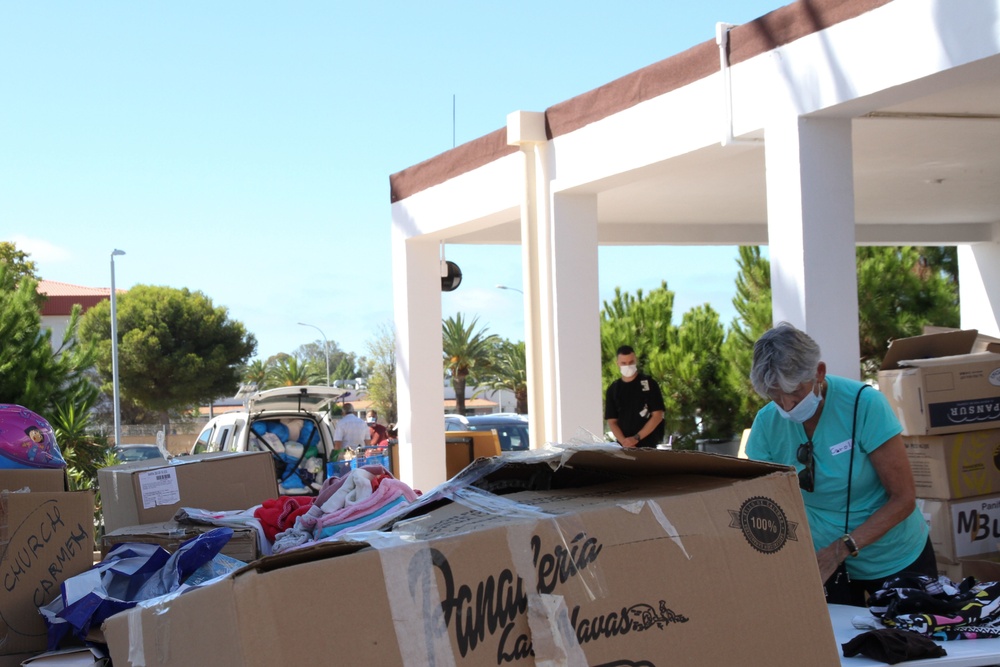 NAVSTA Rota Volunteers Get Food and Donations to Evacuees from Afghanistan