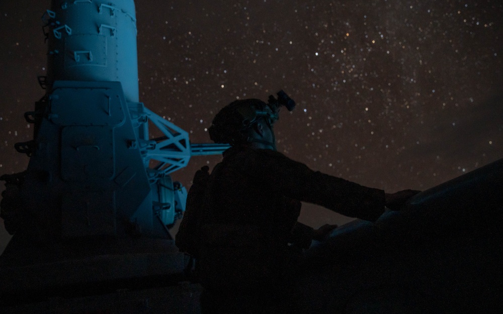 BLT 1/1 Sets Security Aboard the USS Essex (LHD 2)