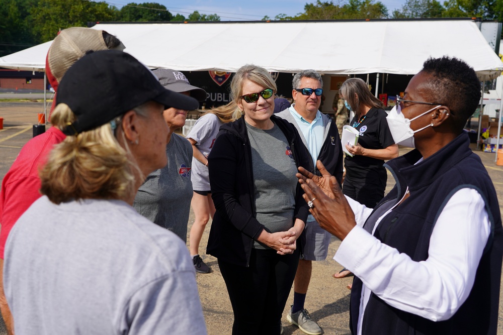 FEMA FCO Shird Speaks With Tennessee First Lady's Staff