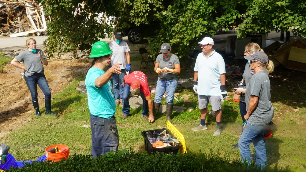 Instructions Before Volunteers Demolish Damaged House