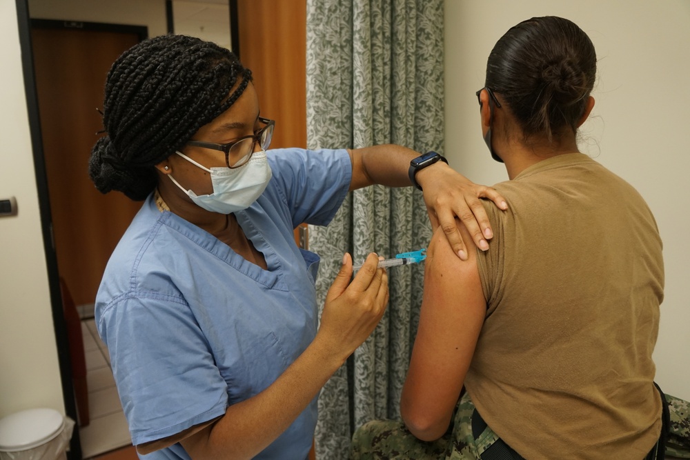 NMRTC Sigonella Supports COVID-19 Vaccination Shot Exercise