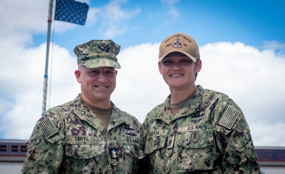 MCPON Visits USS Chung-Hoon Crew