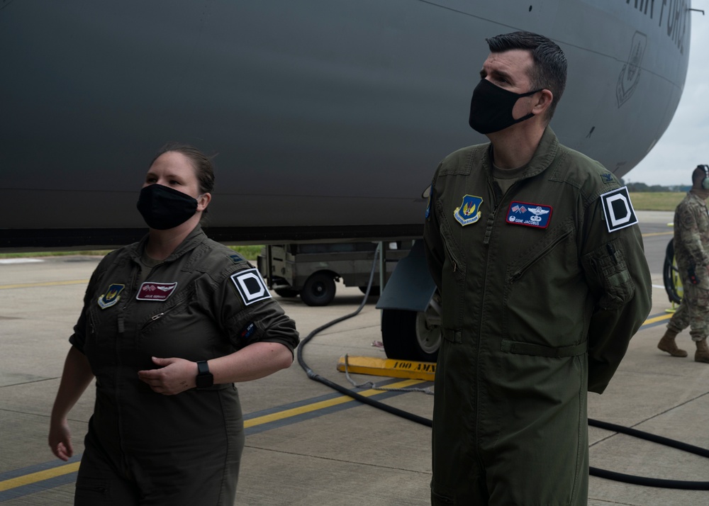 100 ARW commander makes first flight as wing commander