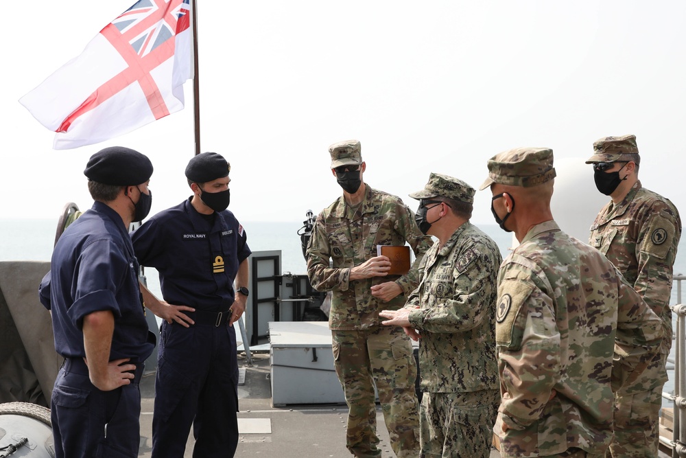 CJTF-HOA commander visits H.M.S Brocklesby, H.M.S Shoreham