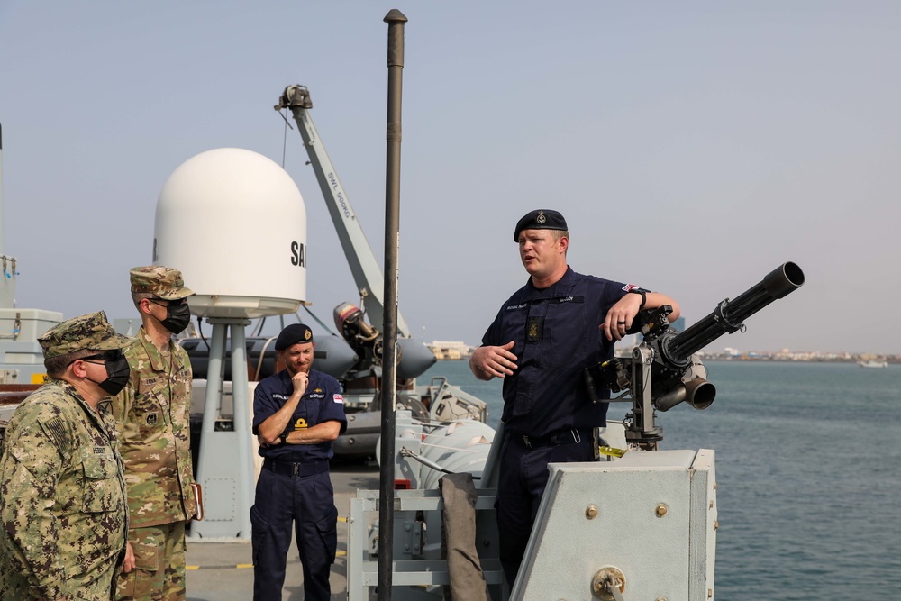 CJTF-HOA commander visits H.M.S Brocklesby, H.M.S Shoreham