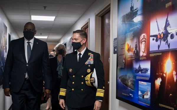 SECDEF Thanks Troops During Visit to NAVCENT