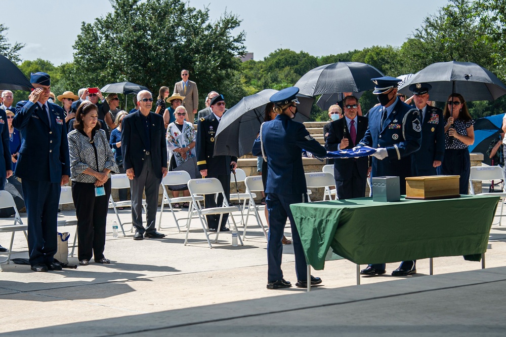 Col. Richard &quot;Dick&quot; Cole, last Doolittle Raider, laid to rest at Fort Sam Houston Cemetery