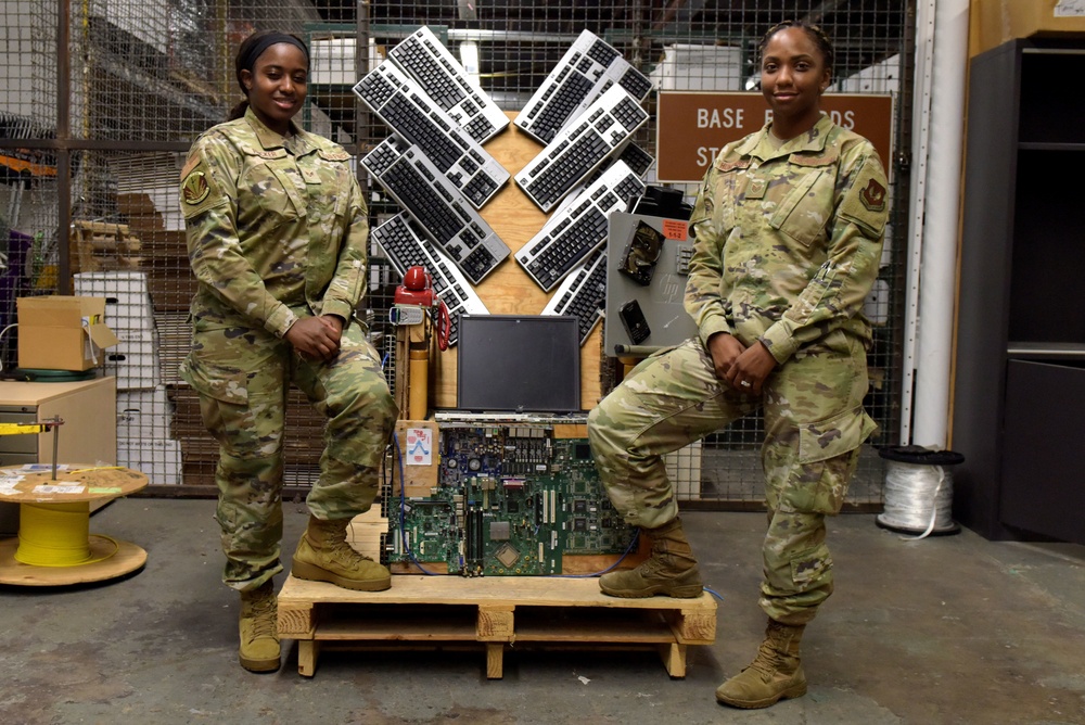 Airmen from 86th CS pose for group photo