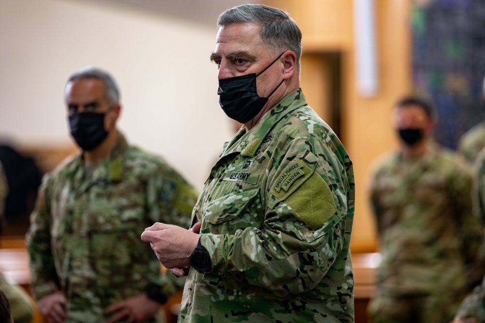 Gen. Mark A. Milley Visits Fort Bragg