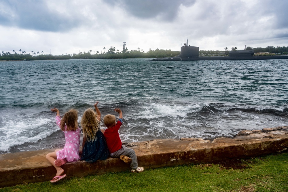 USS North Carolina departs Joint Base Pearl Harbor-Hickam