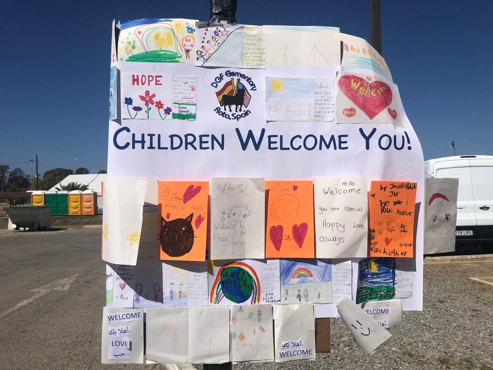 NAVSTA Rota DGF Students Welcome Evacuees from Afghanistan