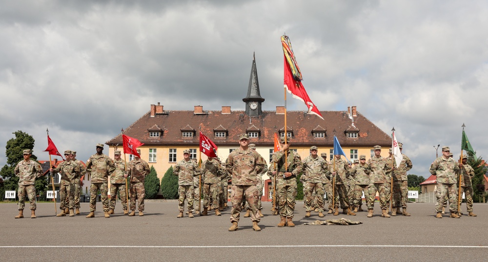 1st Brigade Engineer Battalion (1BEB) “Diehard,” 1st Armored Brigade Combat Team, 1st Infantry Division, uncase their battalion colors in Bolesławiec, Poland.