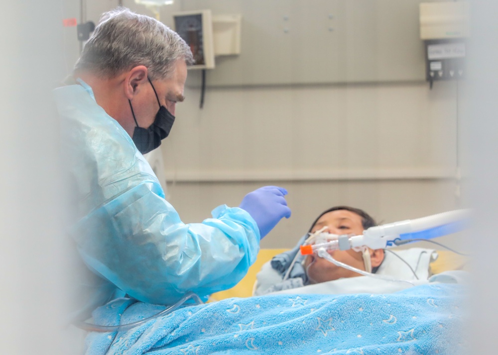 CJCS, SEAC assess operations at LRMC during OAR