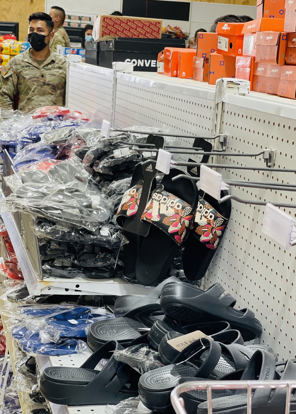 DVIDS Images AAFES opens new exchange at Doña Ana Village [Image 3