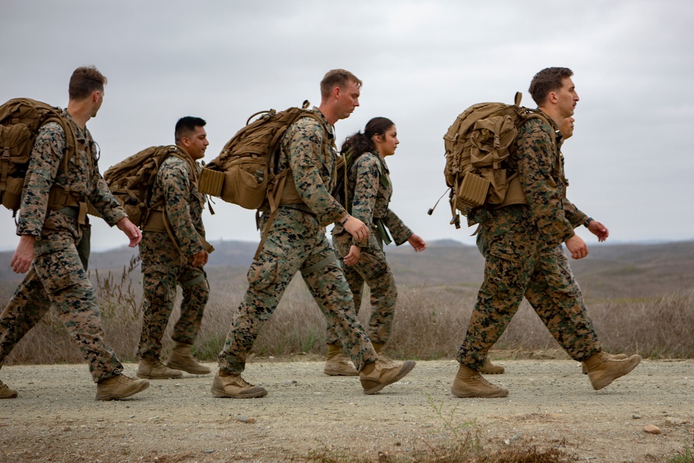 DVIDS - Images - 1st COMMSTRAT Company hike [Image 4 of 11]