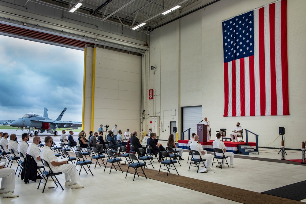 CNO Attends NAVAIR Change of Command