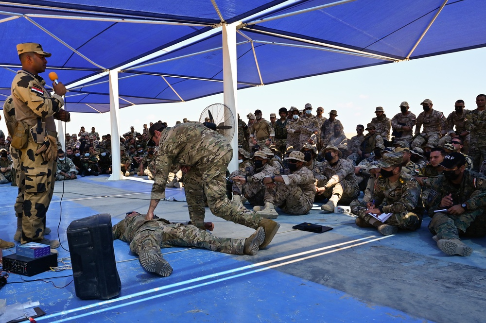 U.S. Special Operators teach Tactical Combat Casualty Care (TCCC) to Egyptian and other partner nations’ SOF at Bright Star 21