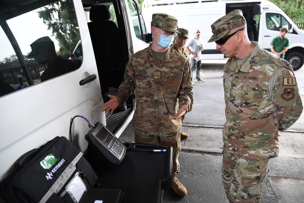 81st TRW leadership tours 85th EIS