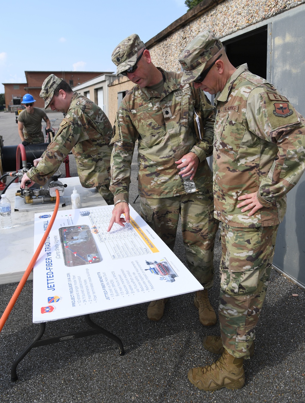 81st TRW leadership tours 85th EIS