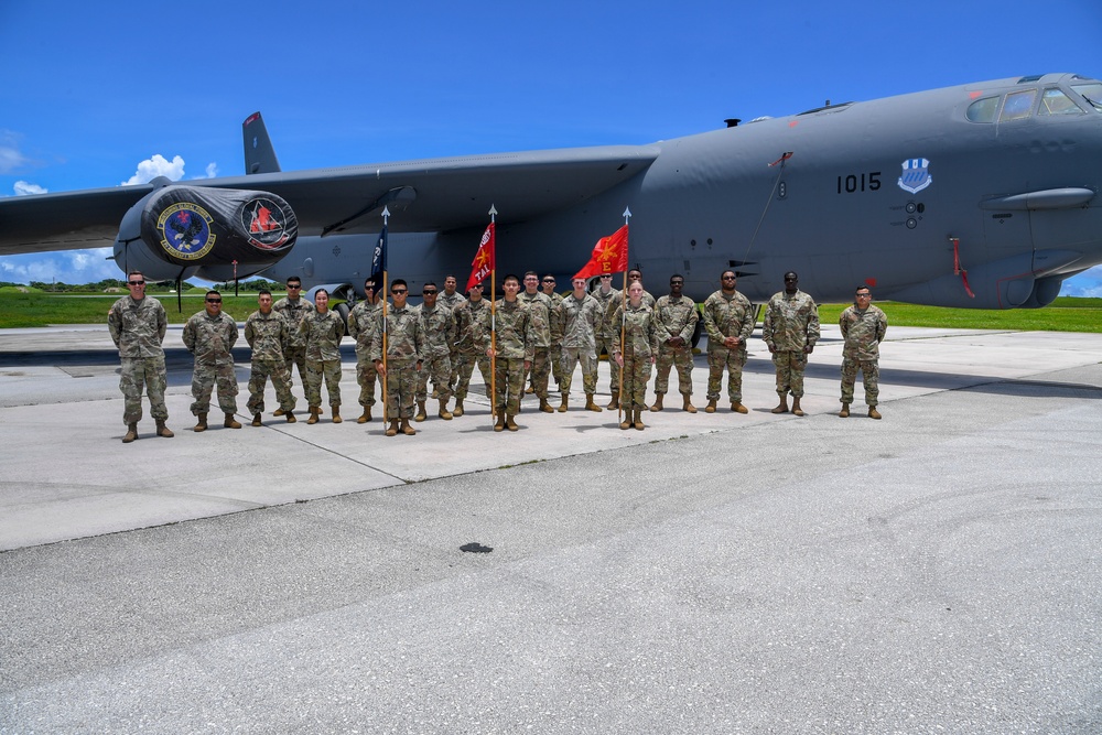 Barksdale Pilots give Task Force Talon a Tour of B-52