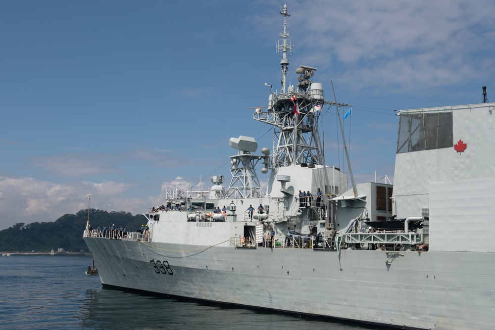Royal Canadian Navy's HMCS Winnipeg arrives at CFAY