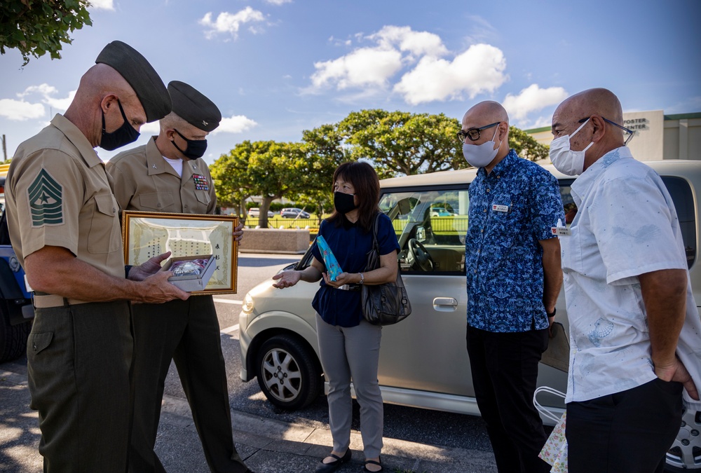 Headquarters and Support Battalion Commanding Officer Receives Award for the crossguard volunteer support across Chatan