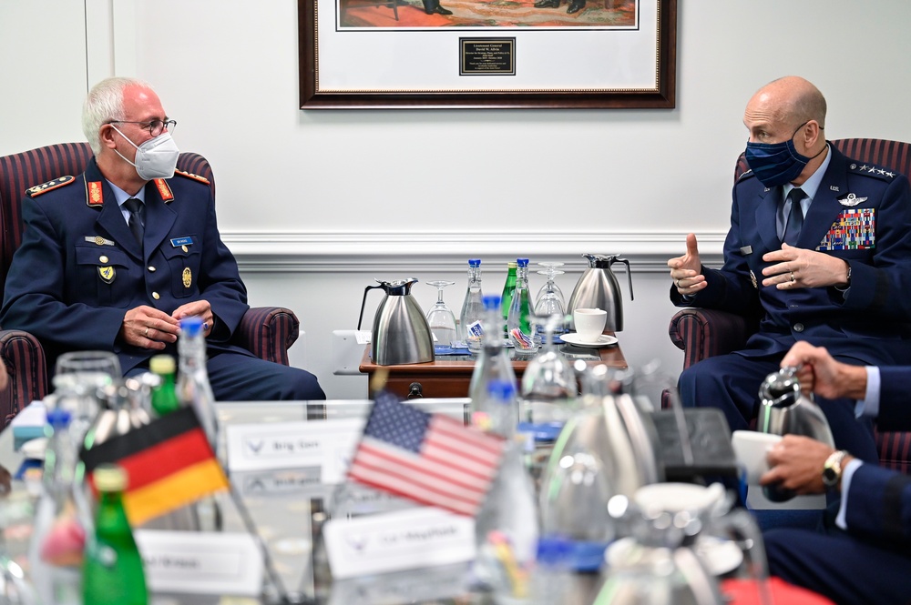 VCSAF Allvin meets German Lt. Gen. Rieks