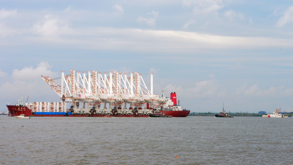 Coast Guard, local partners escorts new Neo-Panamax cranes to Port of Baltimore