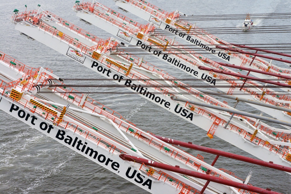 Coast Guard, local partners escorts new Neo-Panamax cranes to Port of Baltimore