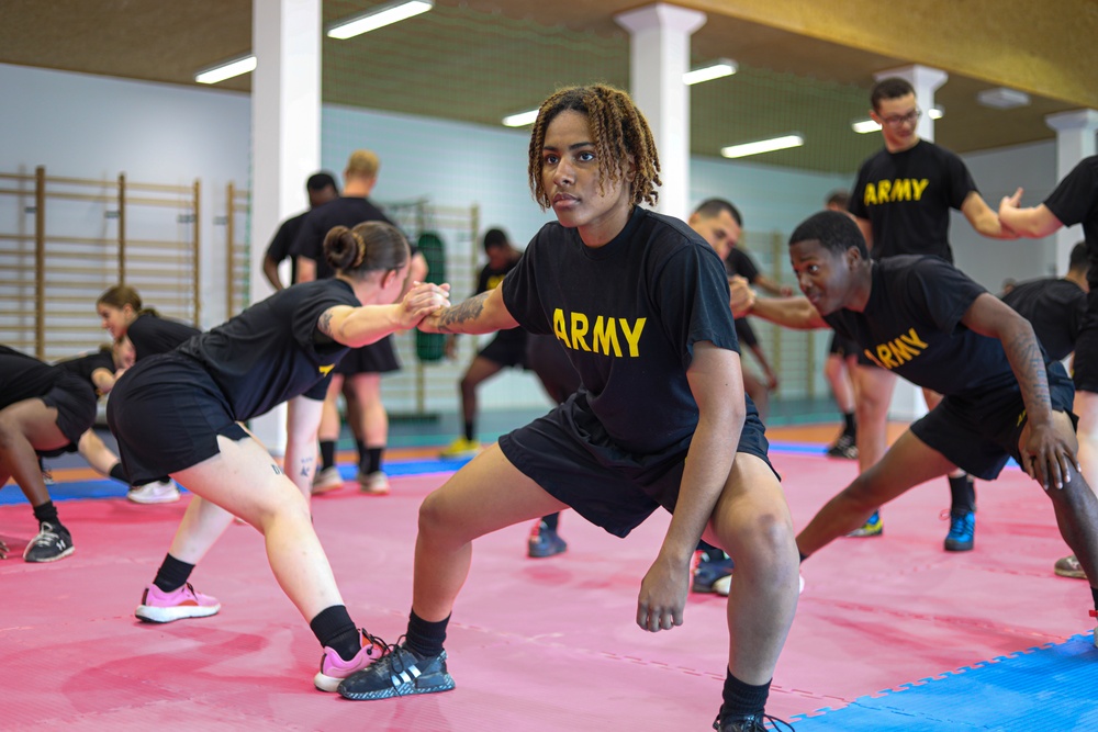 Dreadnaughts train in self defense with DPTA Combat Kalaki Team in Oleszno