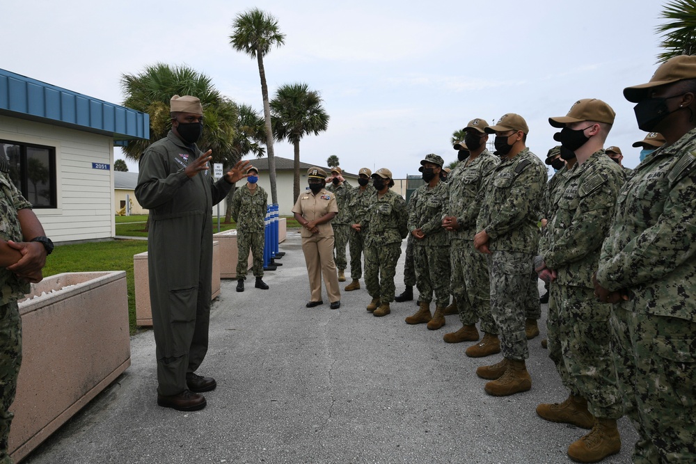 U.S. NAVSO/U.S. 4th Fleet Command Master Chief Shares Thoughts and Experiences with Staff Following Morning Colors to Commemorate Sept. 11th Terrorist Attacks